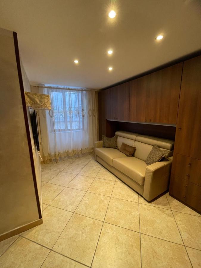 Apartamento Casa Di Nonna Bertina Nápoles Exterior foto