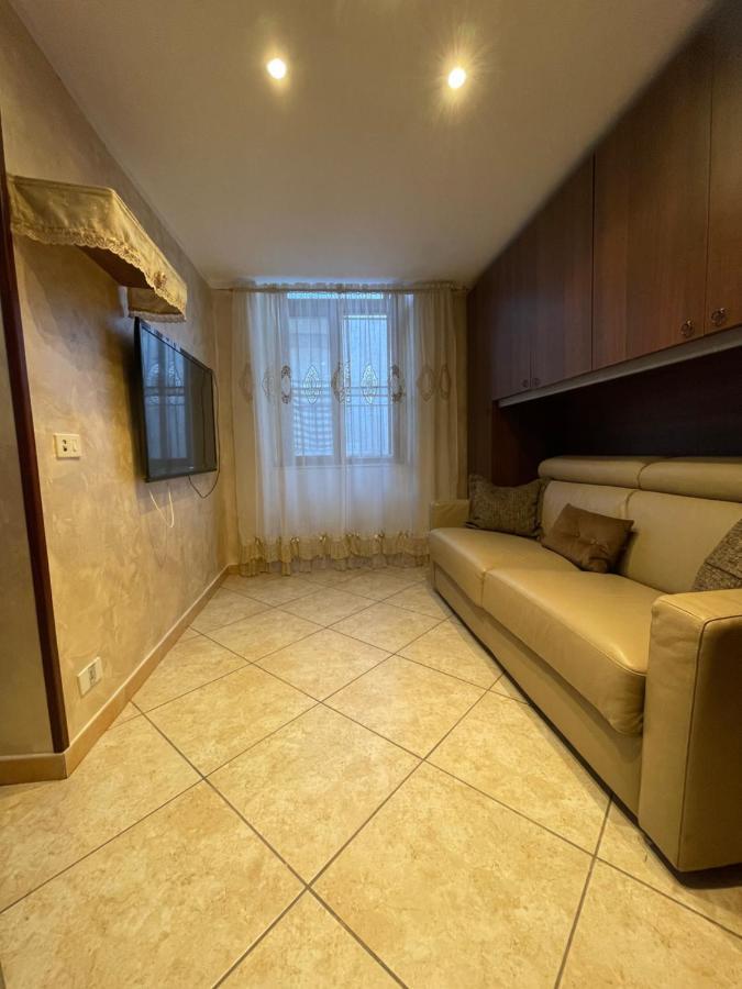 Apartamento Casa Di Nonna Bertina Nápoles Exterior foto